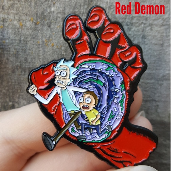 Screamin' Portal Enamel Pin Collab with MOESHII - Picture 1 of 2